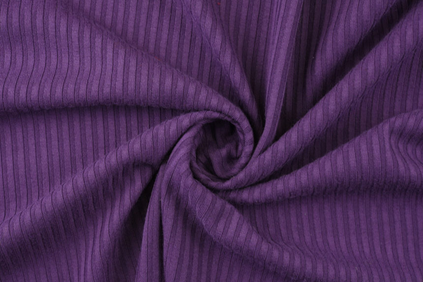 фиолетовый